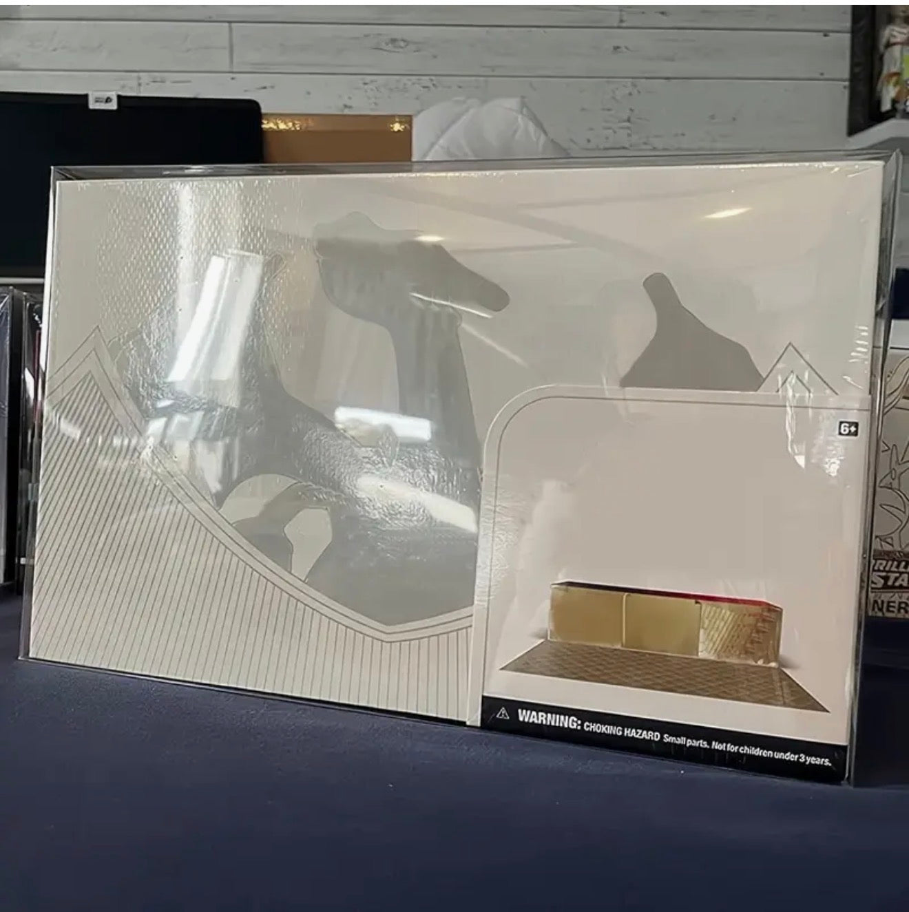 Acrylic Case for Charizard Ultra Premium box - Sword and Shield Pokemon